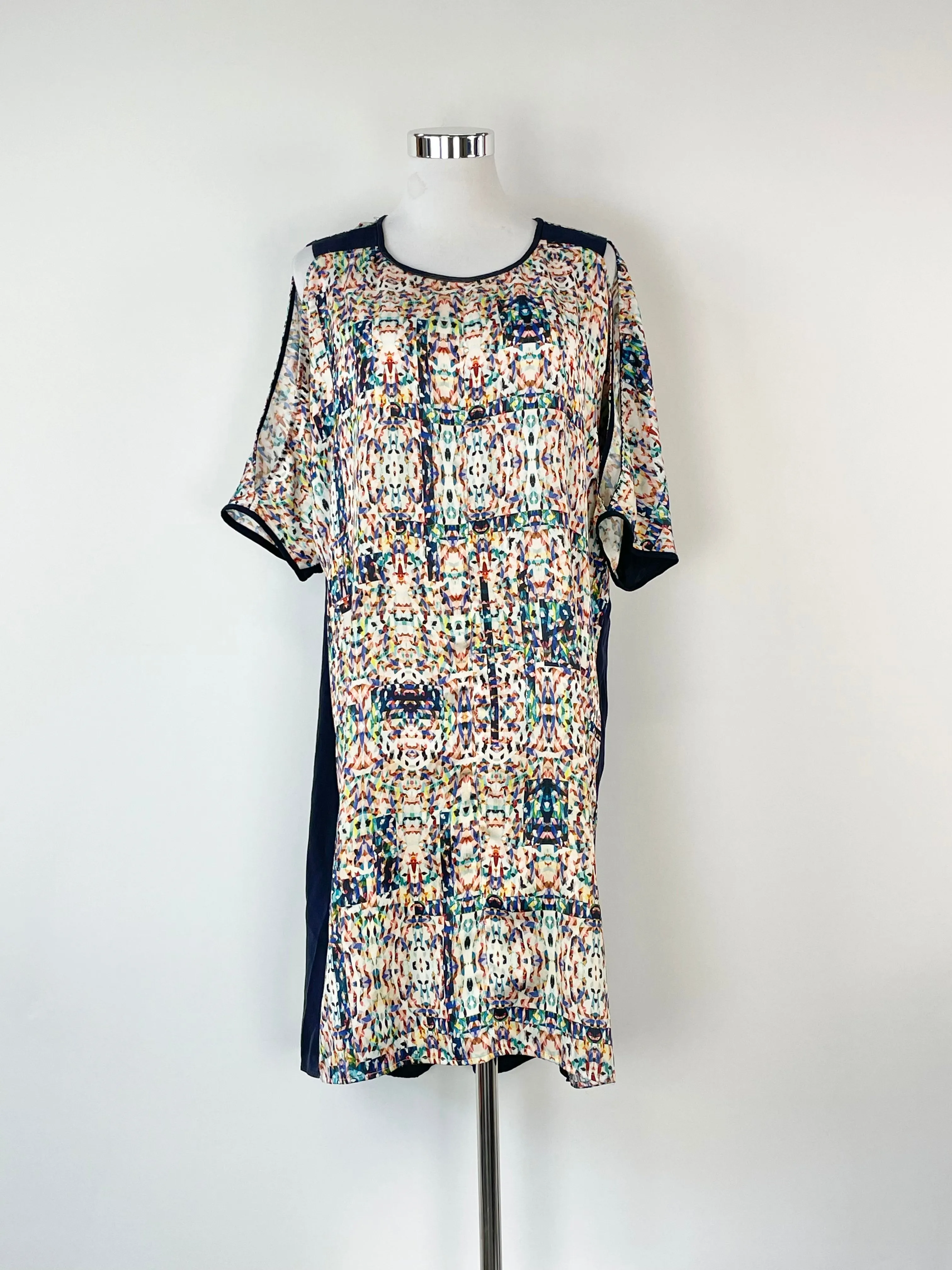 Akin by Ginger   Smart Navy Blue Geometric Pattern Shift Dress - AU12