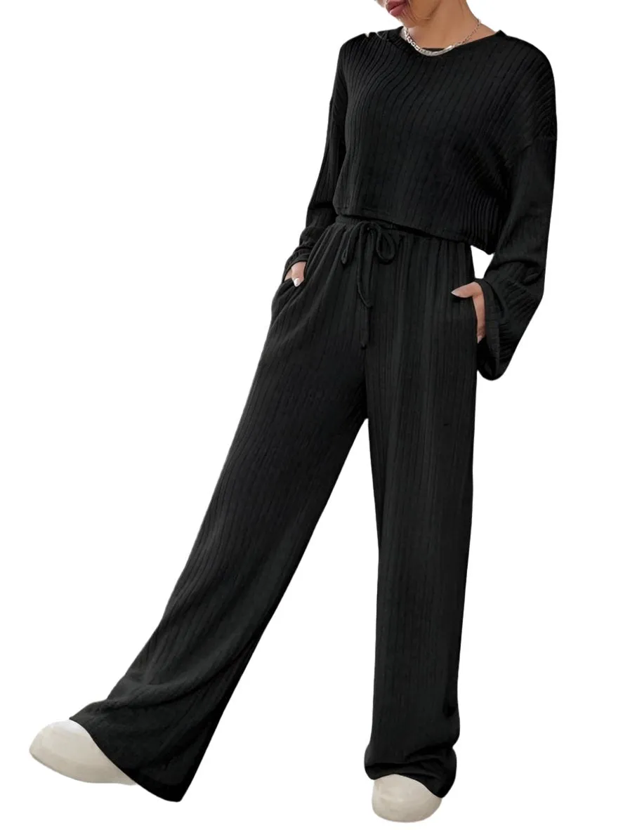 Black lounge set of 2. Long sleeves top and wide pants