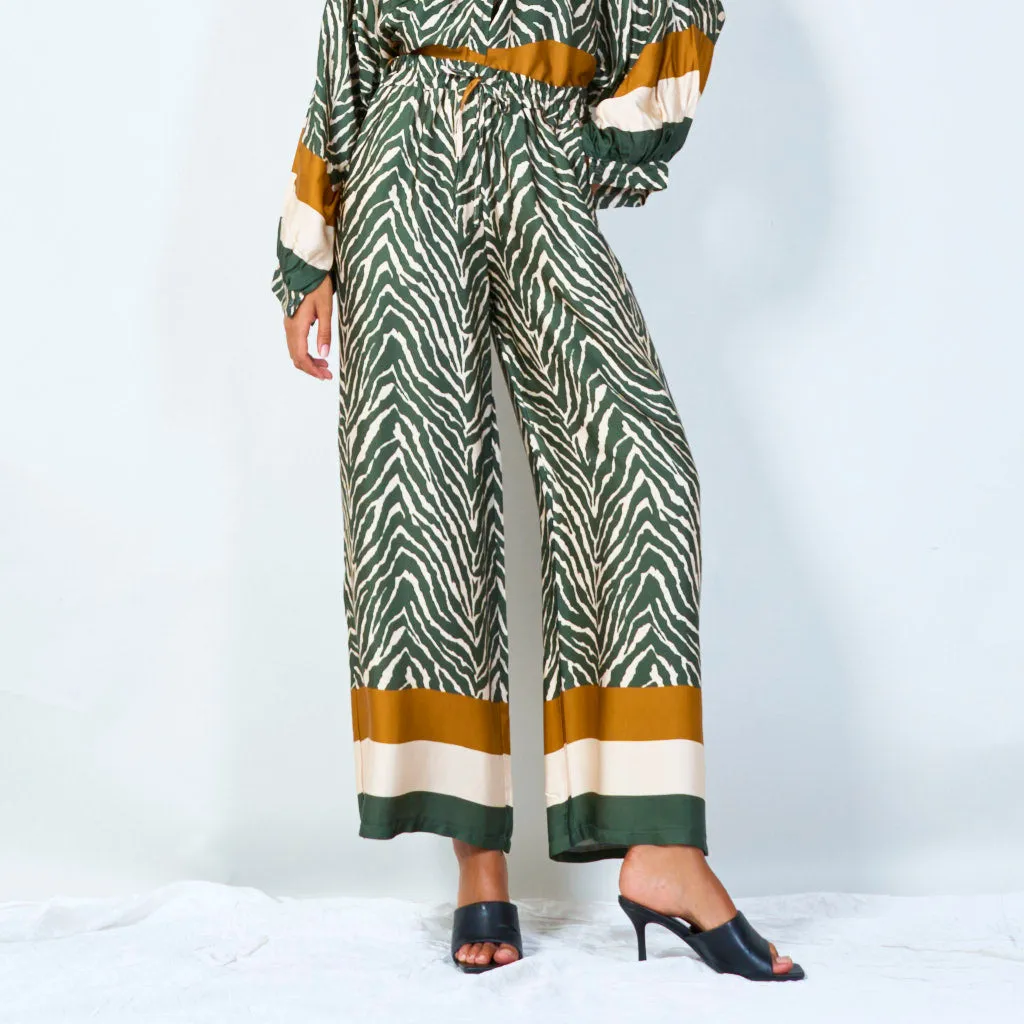 Stylish wide-leg pants with drawstring waist wholesale