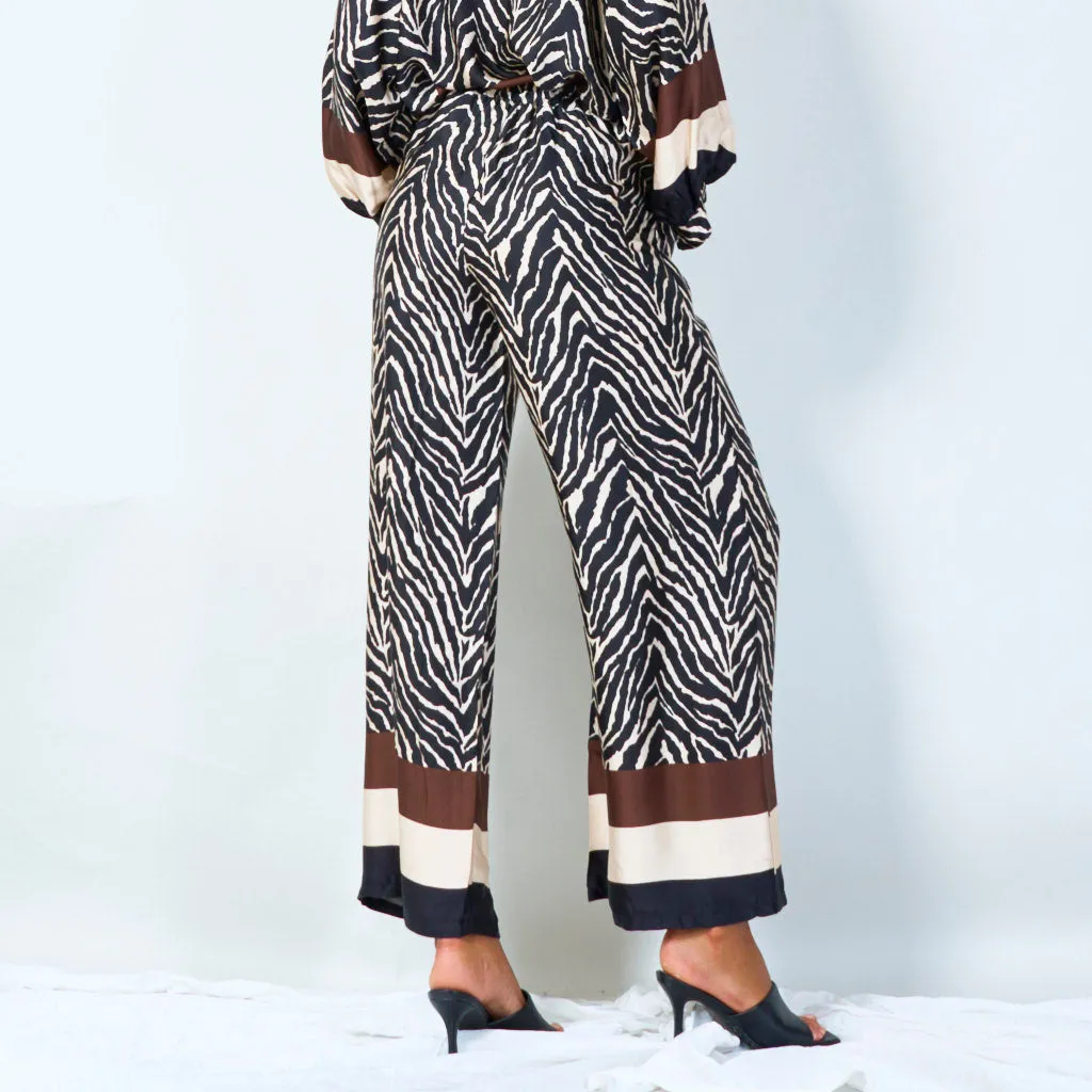 Stylish wide-leg pants with drawstring waist wholesale