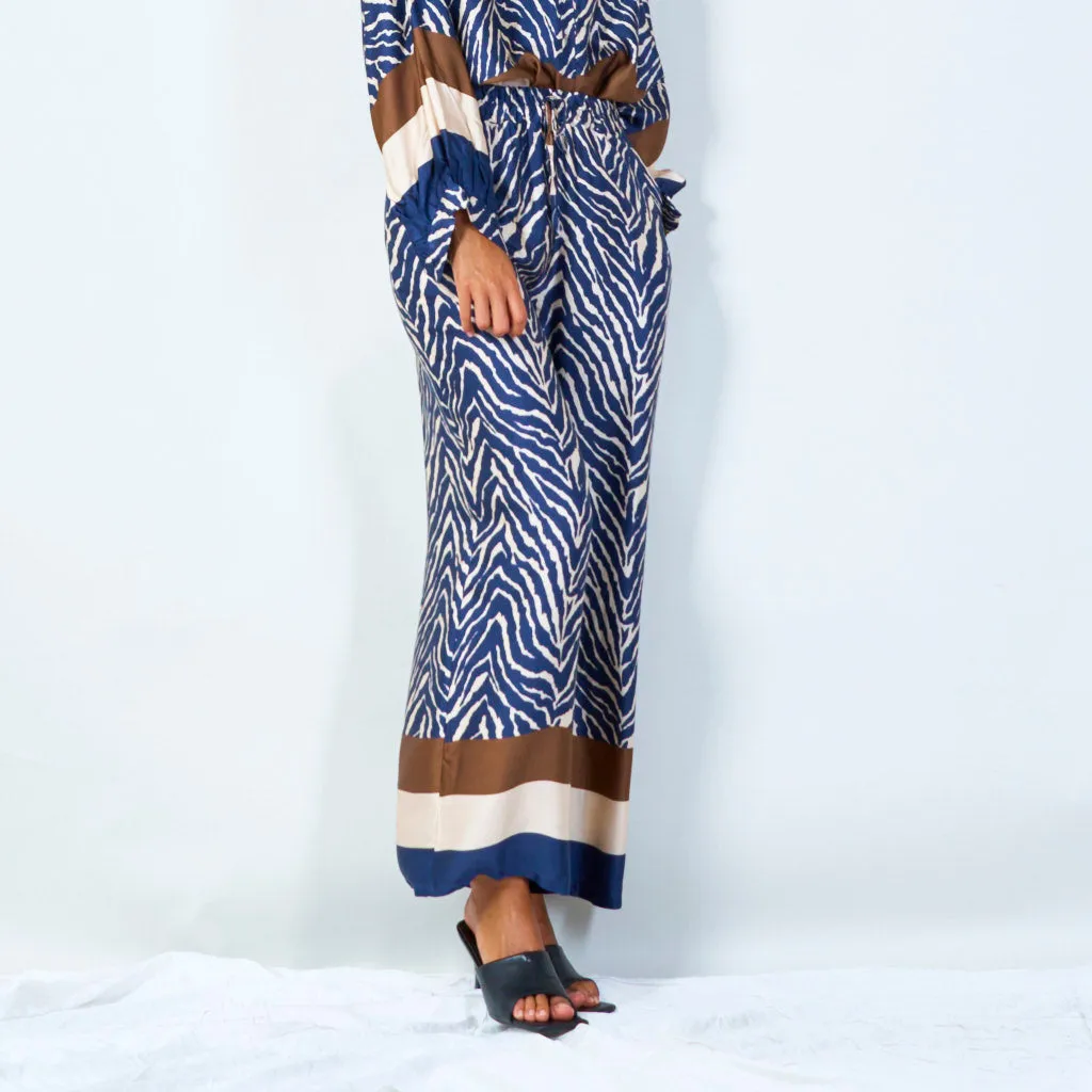 Stylish wide-leg pants with drawstring waist wholesale