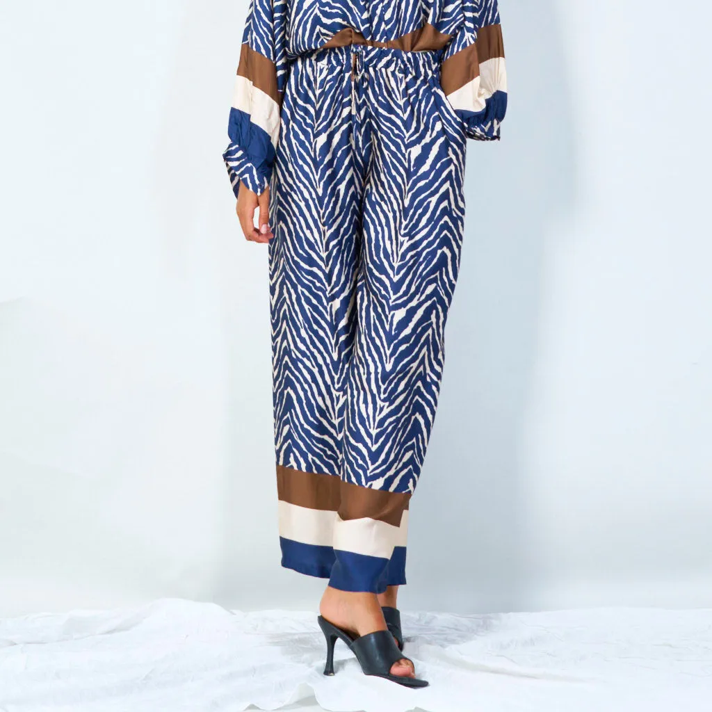 Stylish wide-leg pants with drawstring waist wholesale