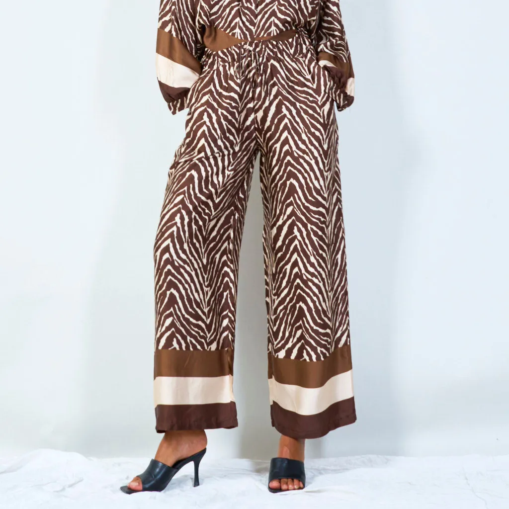 Stylish wide-leg pants with drawstring waist wholesale