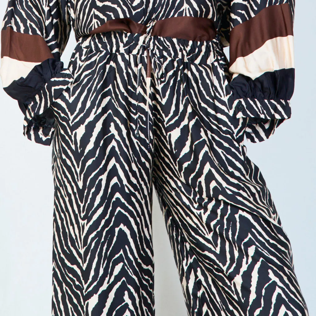 Stylish wide-leg pants with drawstring waist wholesale