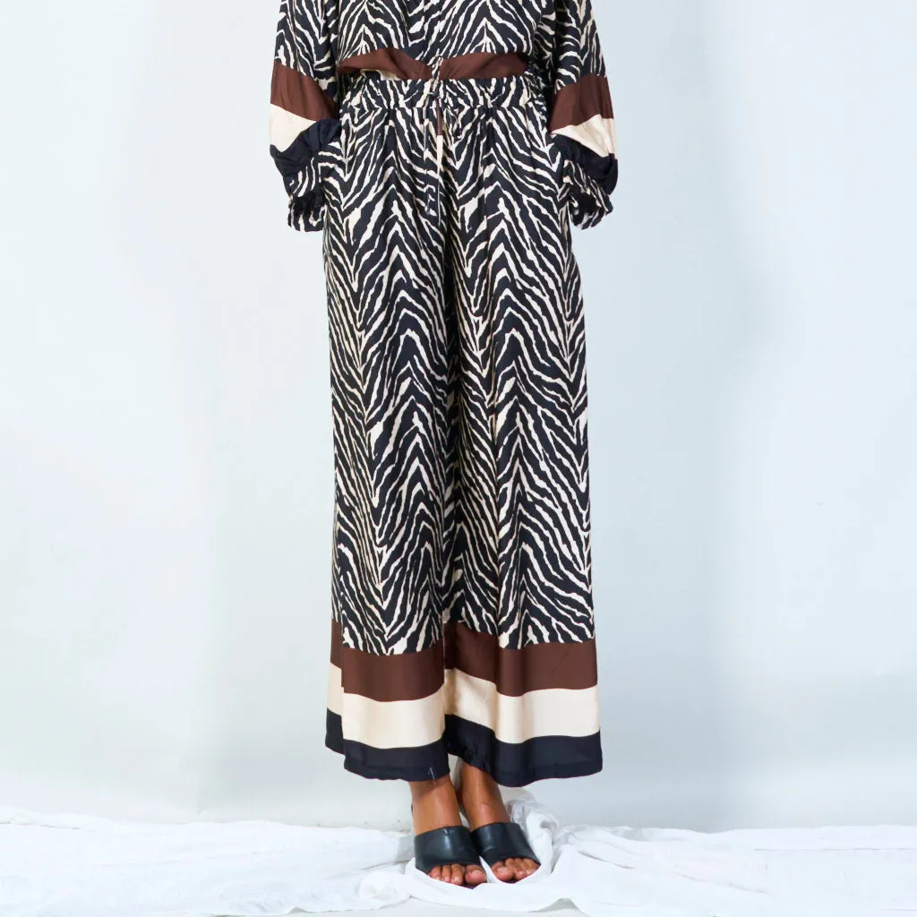 Stylish wide-leg pants with drawstring waist wholesale