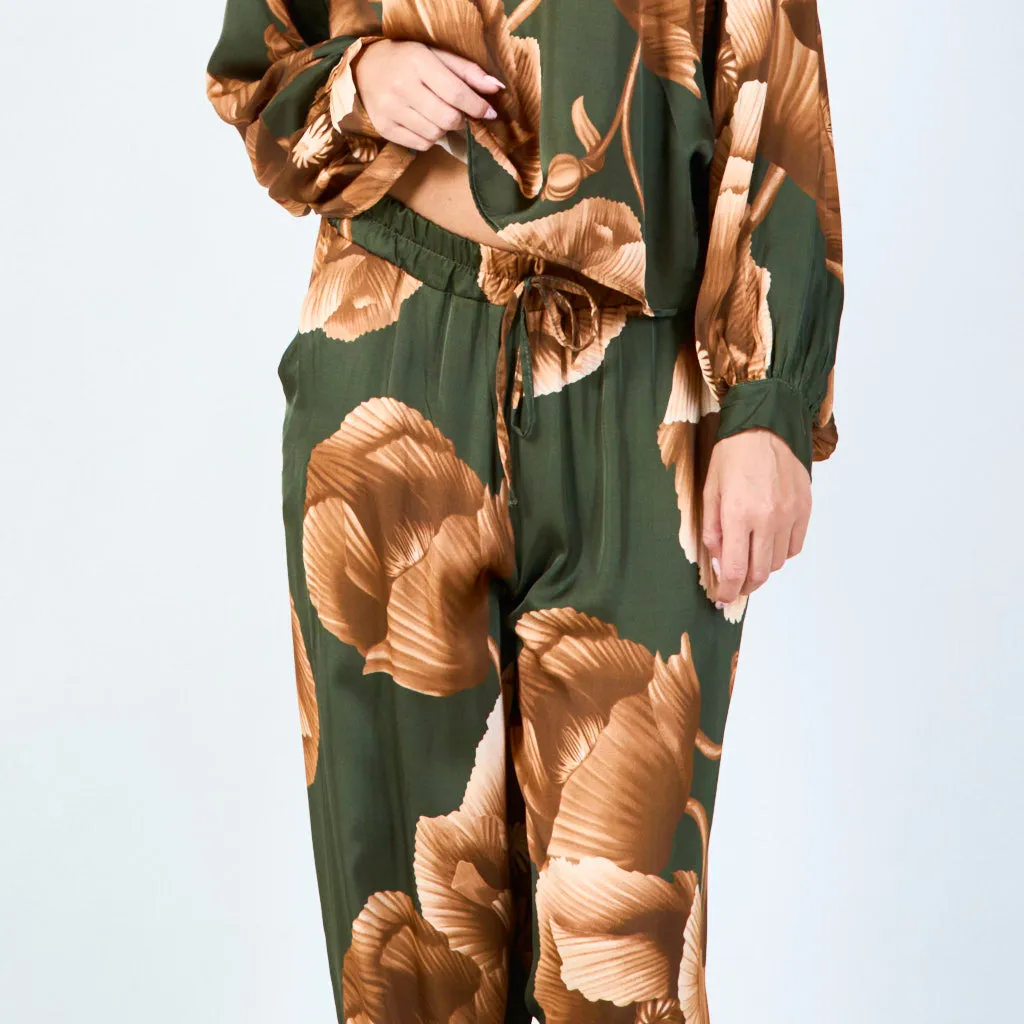 Wide-leg floral pants with elastic waist wholesale