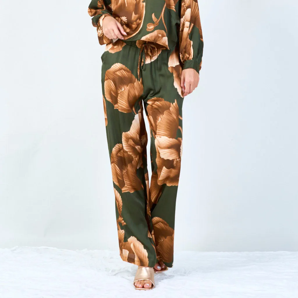Wide-leg floral pants with elastic waist wholesale