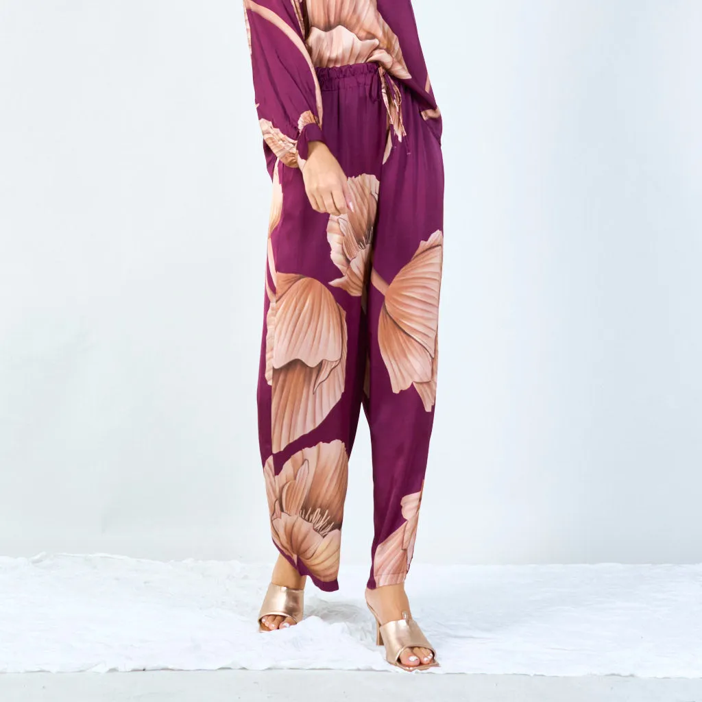Wide-leg floral pants with elastic waist wholesale