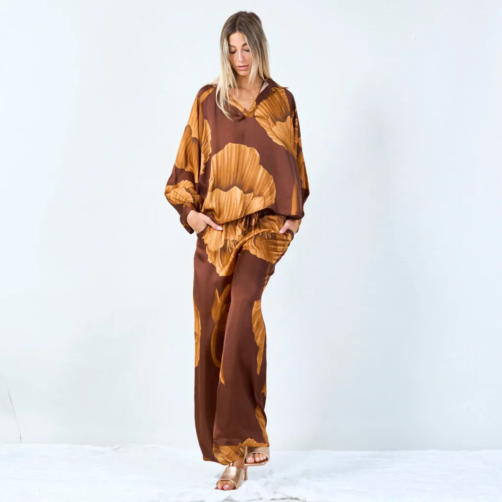 Wide-leg floral pants with elastic waist wholesale